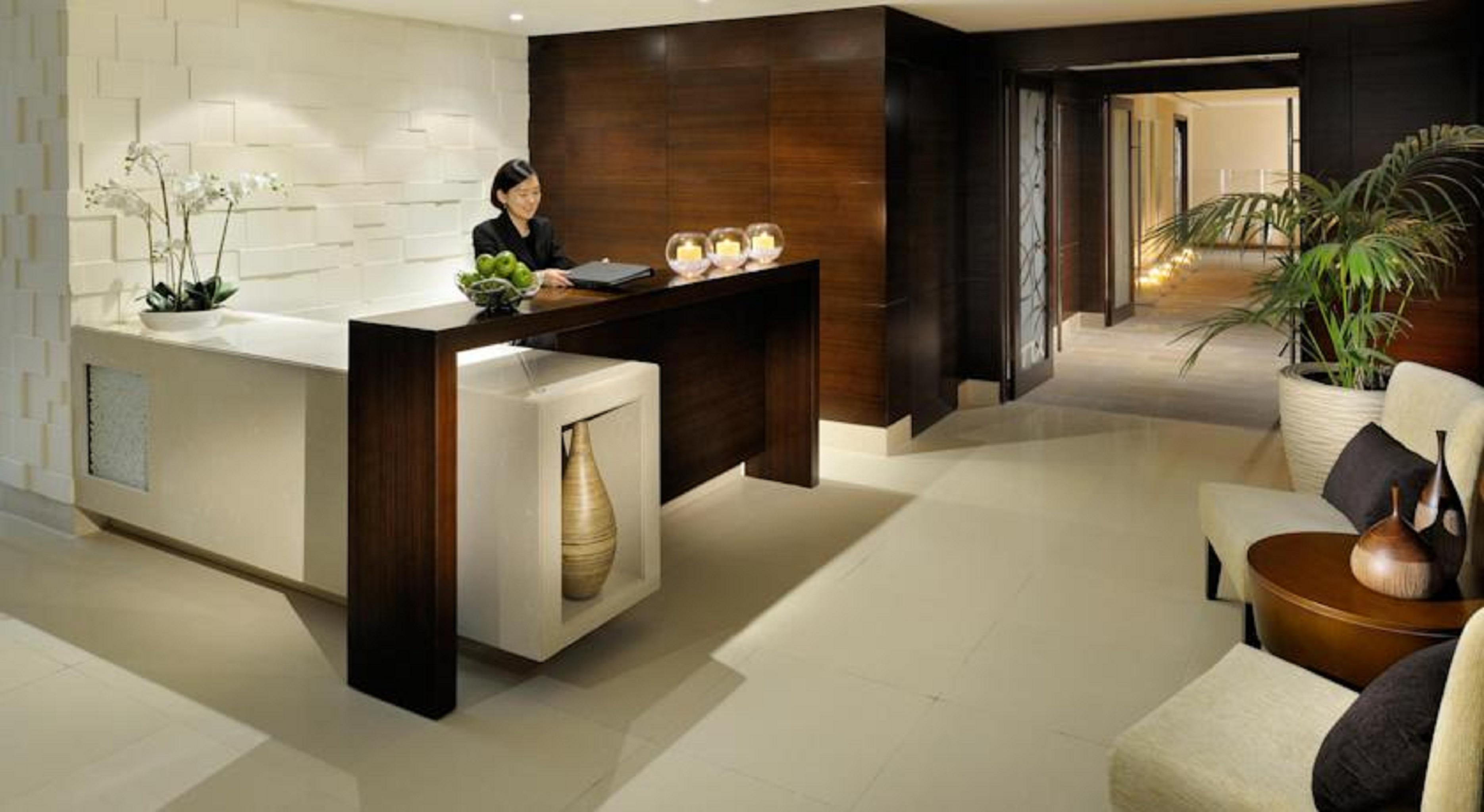Asiana Hotel Dubai Exterior foto The reception area at the spa
