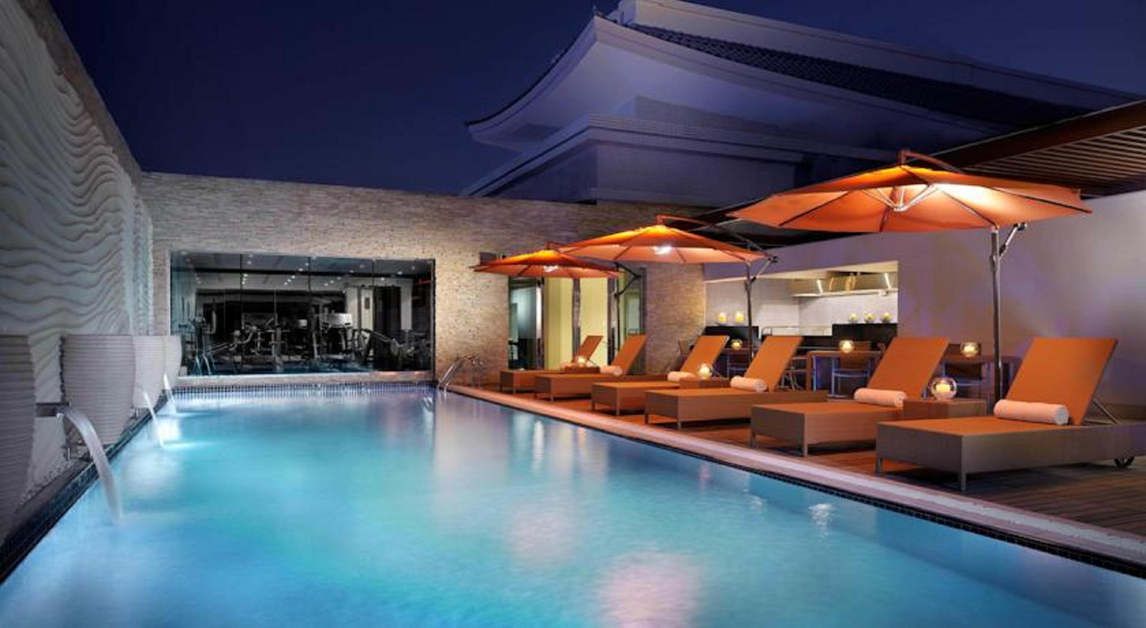 Asiana Hotel Dubai Exterior foto The pool at the W Bangkok