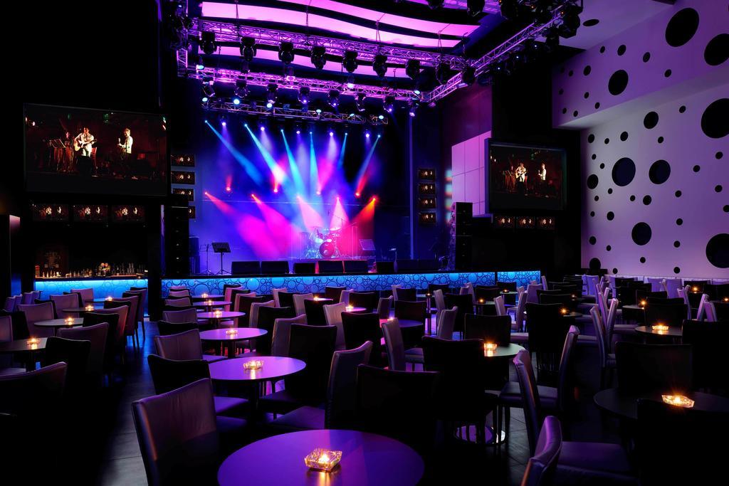 Asiana Hotel Dubai Exterior foto The interior of the nightclub